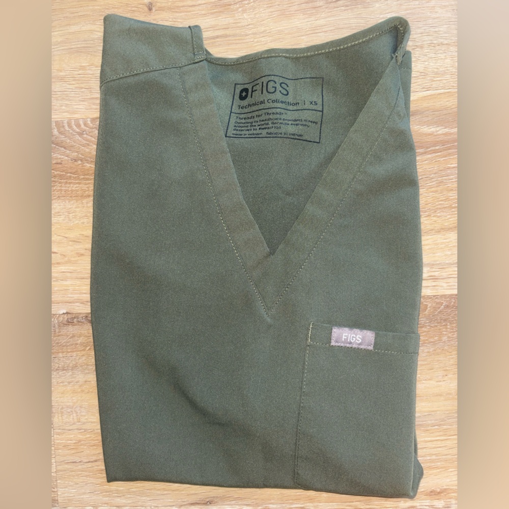 XS Catarina One-Pocket Scrub Top